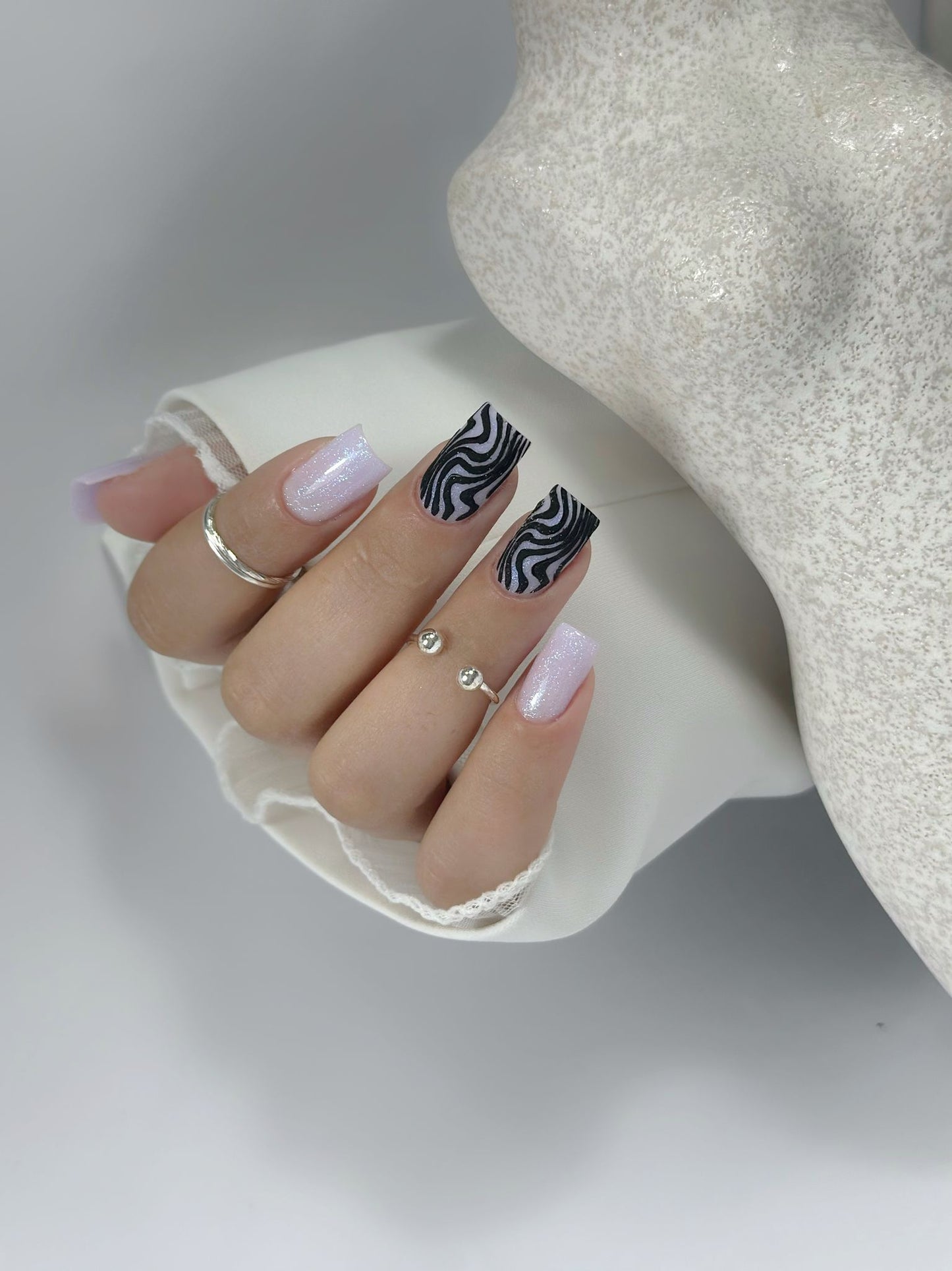 Pedichiură semipermanentă + Manichiură semipermanentă